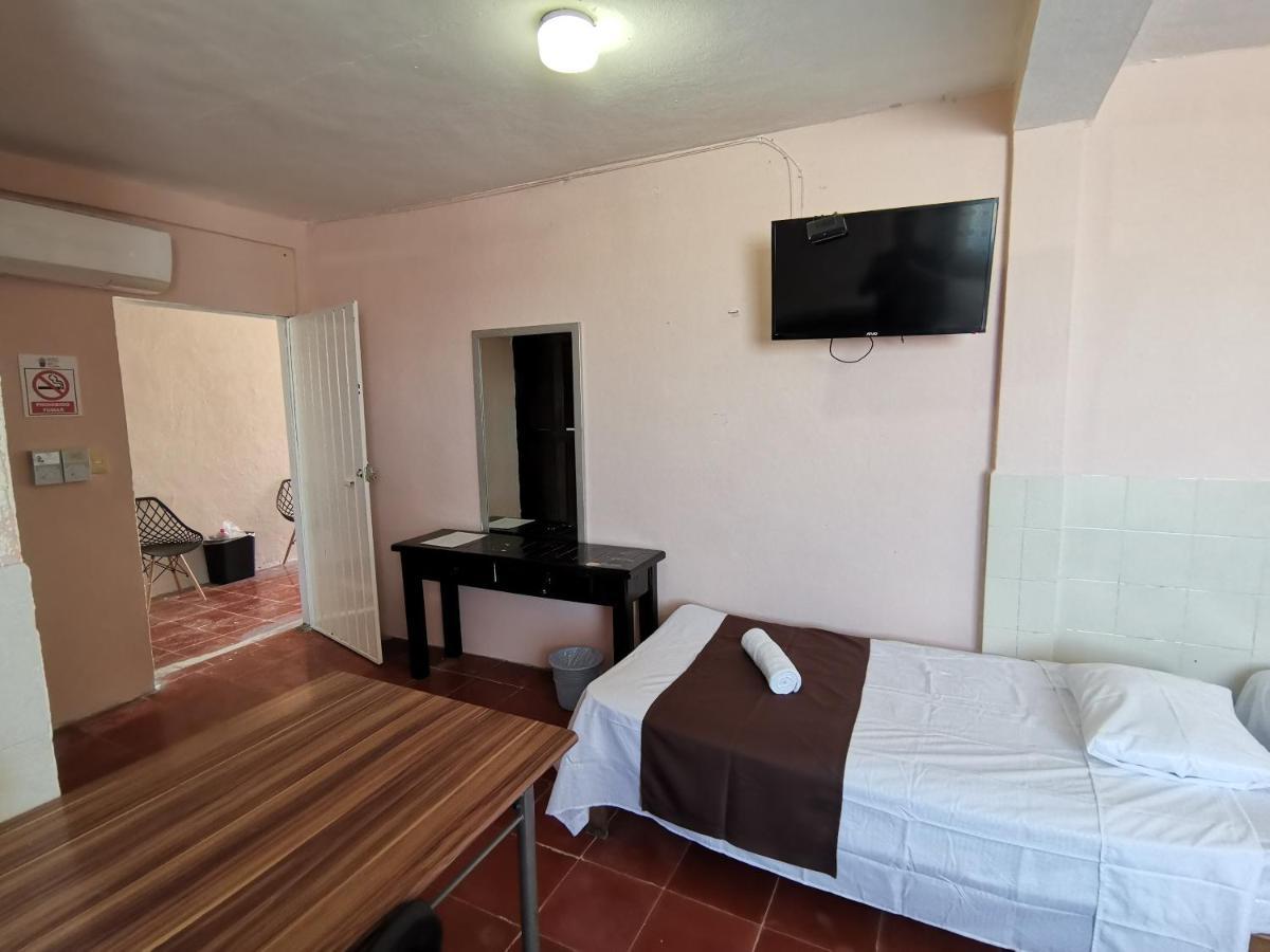Hotel Colonial San Carlos Cancun Centro Экстерьер фото