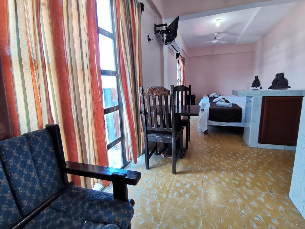 Hotel Colonial San Carlos Cancun Centro Экстерьер фото