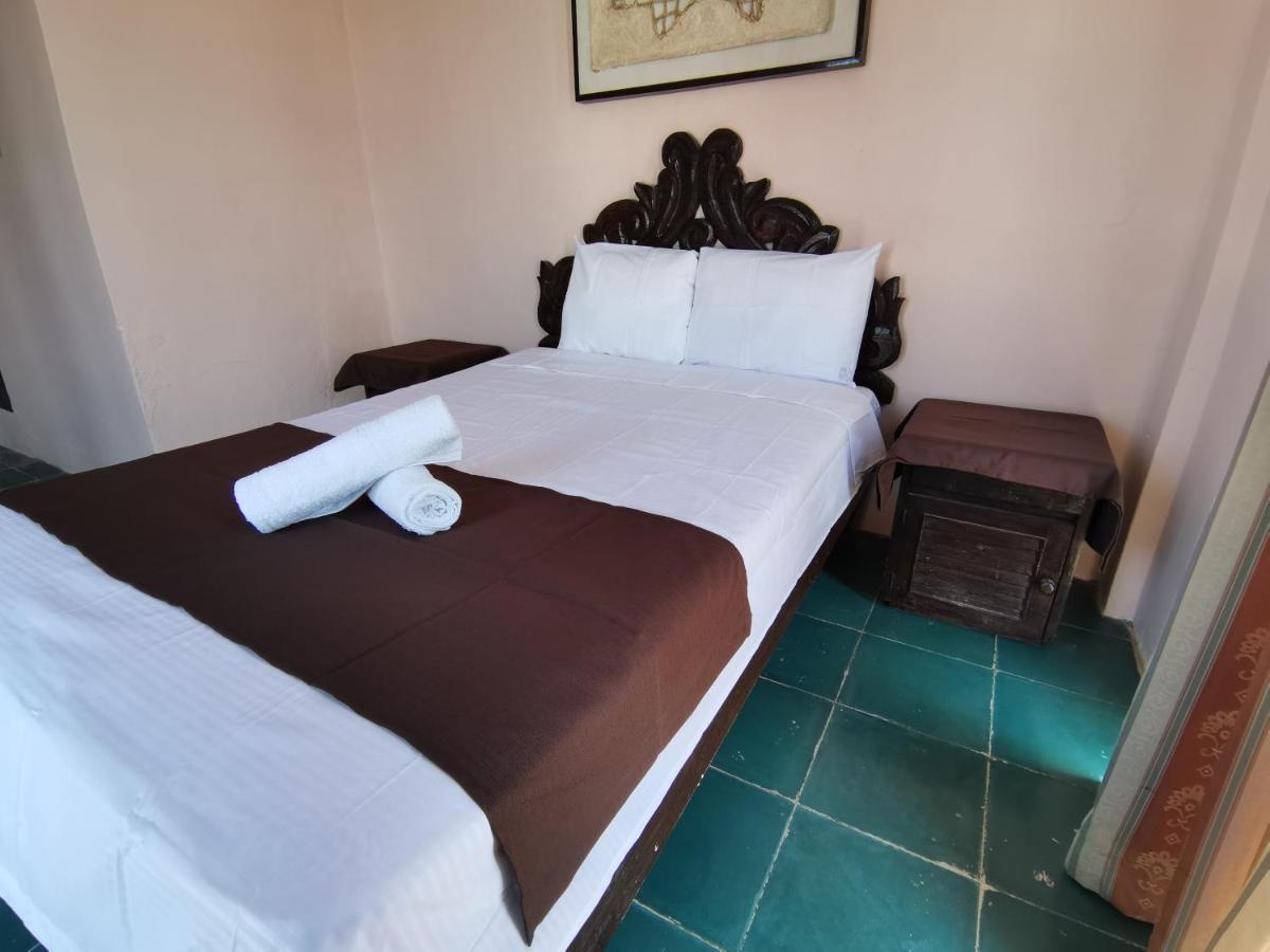 Hotel Colonial San Carlos Cancun Centro Экстерьер фото