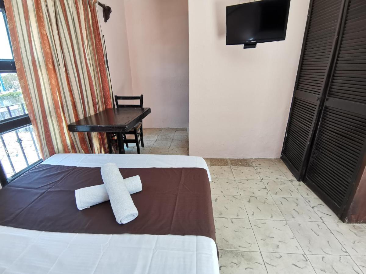Hotel Colonial San Carlos Cancun Centro Экстерьер фото