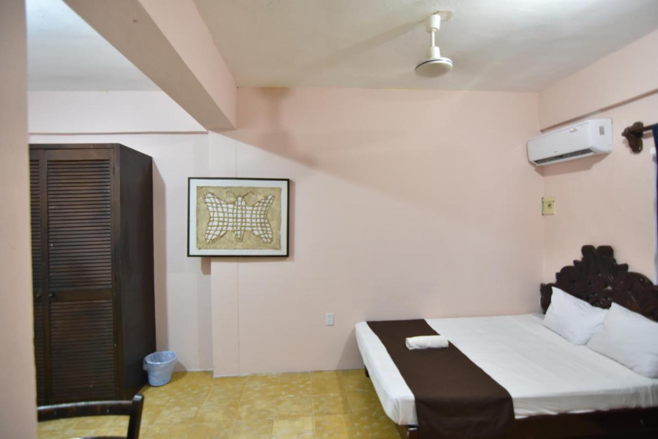 Hotel Colonial San Carlos Cancun Centro Экстерьер фото